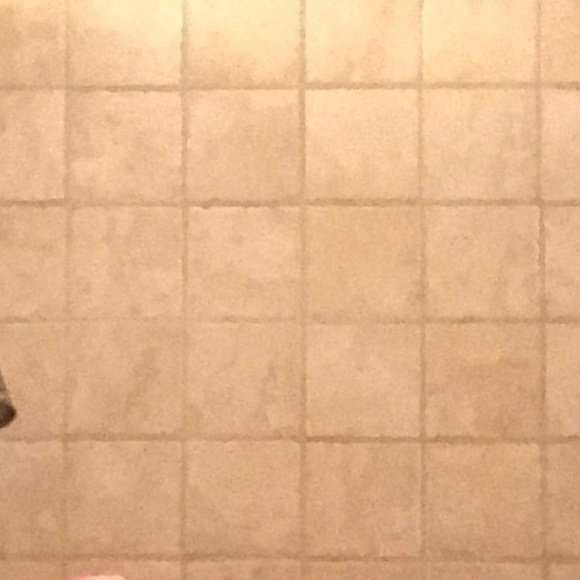 Meet your Posher, Jade - Picture 1 of 1